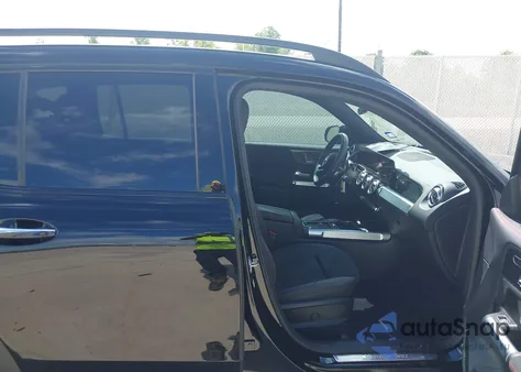 2024 Mercedes-Benz Glb 250 4Matic z USA, uszkodzony, nr VIN W1N4M4HB6RW352456